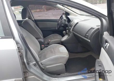 2011 Nissan Sentra 2.0S z USA, uszkodzony, nr VIN 3N1AB6AP7BL706243